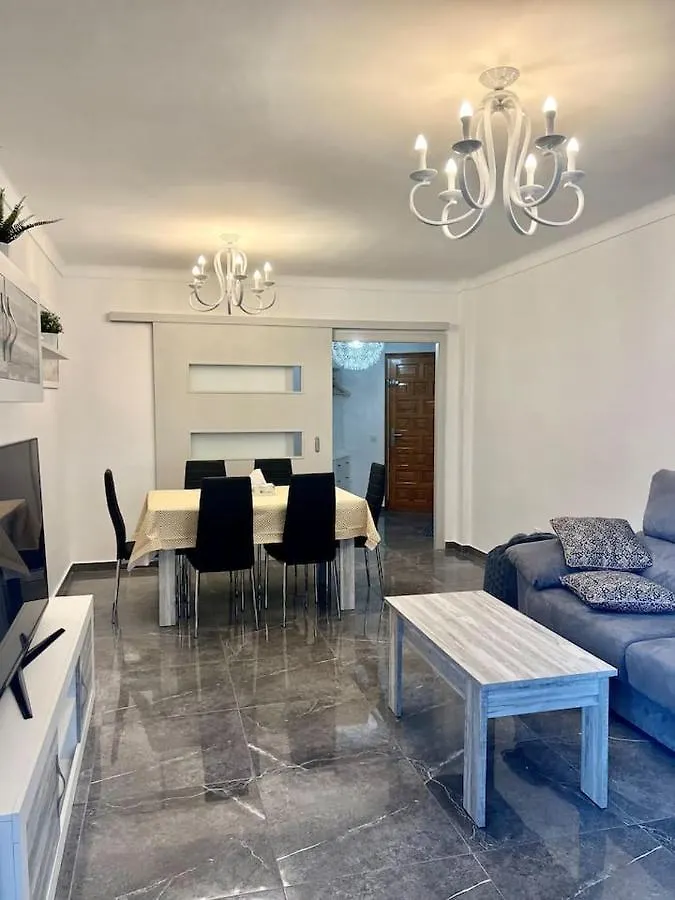 Amplio Apartamento Tranquilo Cerca De La Playa Roses 0*,  Spain